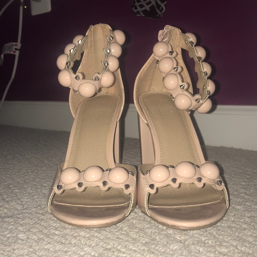 Pink heels